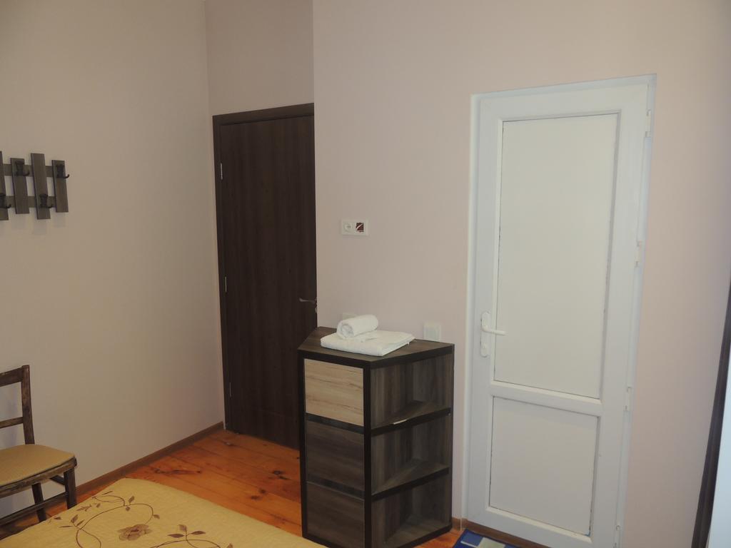 Guest House Chirina Sighnaghi Zewnętrze zdjęcie